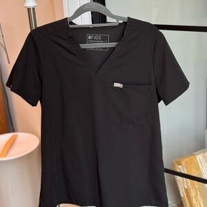 Women’s FIGS Catarina Black Scrub Top- Small